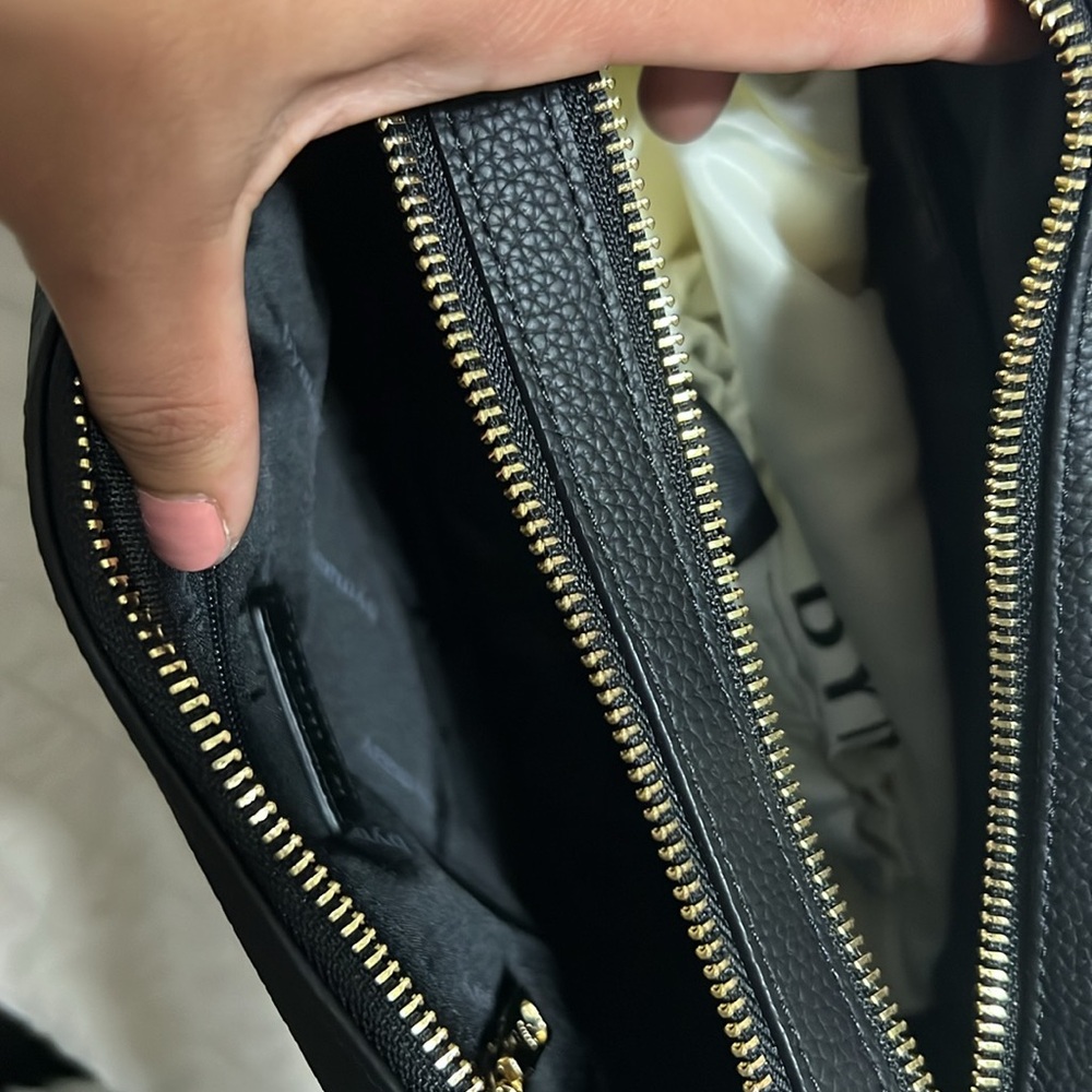 Camera Bag 🌺 - Picture 9 of 9